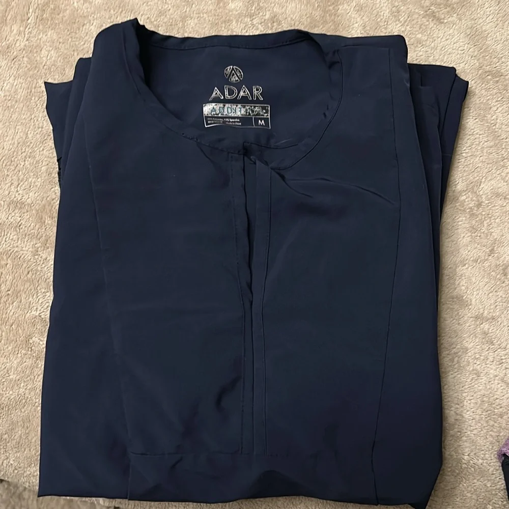 Adar navy scrubs set size M - Picture 2 of 2